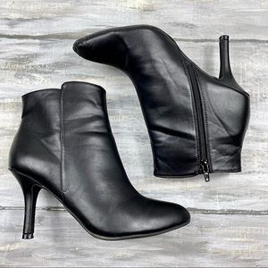 CL by Chinese Laundry Black Ankle Boot Pointed Toe Stiletto Heel Sonesta Booties